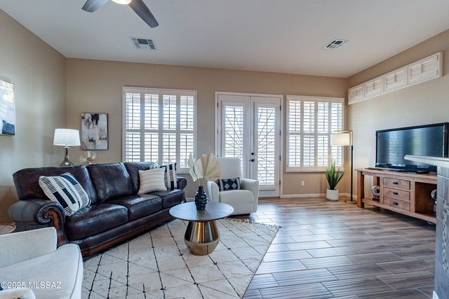 13634 N Holly Grape Drive, Marana, AZ 85658