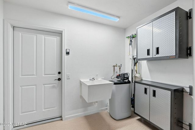 13634 N Holly Grape Drive, Marana, AZ 85658