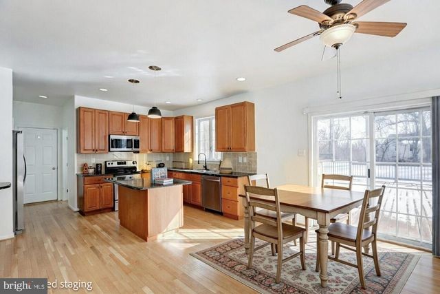 125 CROMWELL DR, Lincoln University, PA 19352