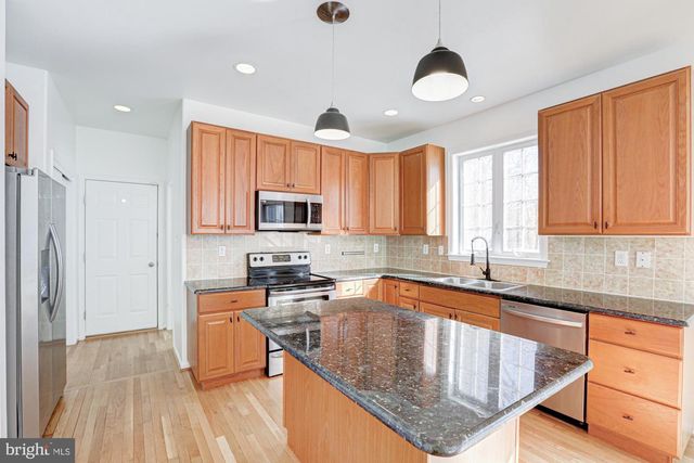 125 CROMWELL DR, Lincoln University, PA 19352