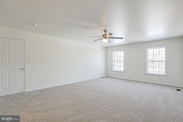 125 CROMWELL DR, Lincoln University, PA 19352