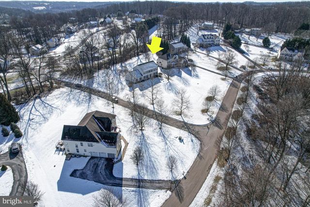 125 CROMWELL DR, Lincoln University, PA 19352