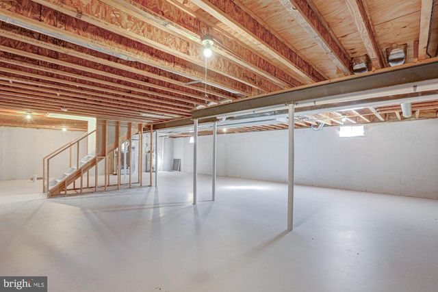 125 CROMWELL DR, Lincoln University, PA 19352