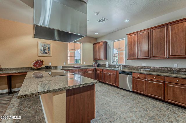 14575 W MOUNTAIN VIEW Boulevard 12205, Surprise, AZ 85374