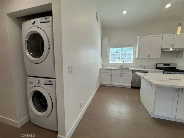 9132 Balcom Avenue, Northridge, CA 91325