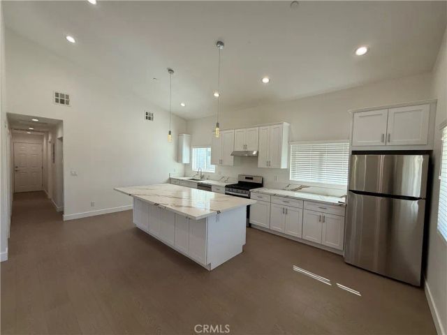 9132 Balcom Avenue, Northridge, CA 91325