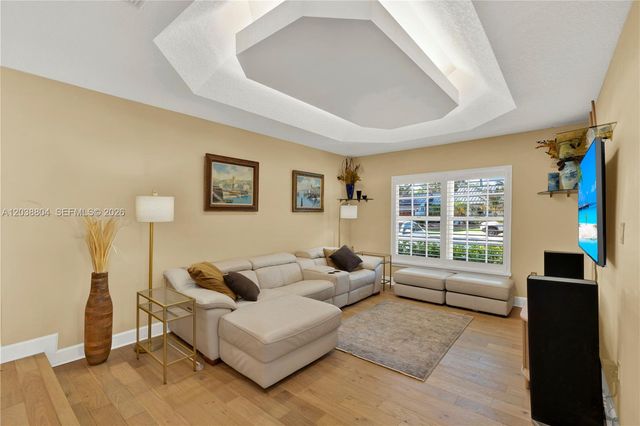 8940 SW 160th St, Palmetto Bay, FL 33157