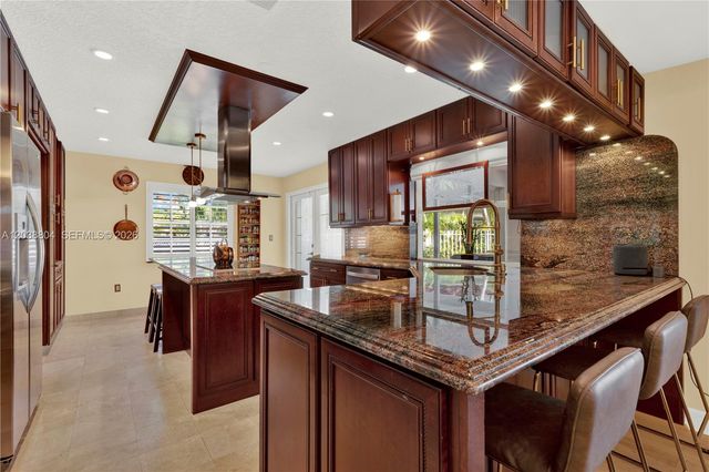 8940 SW 160th St, Palmetto Bay, FL 33157