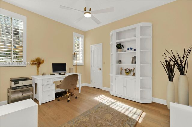 8940 SW 160th St, Palmetto Bay, FL 33157
