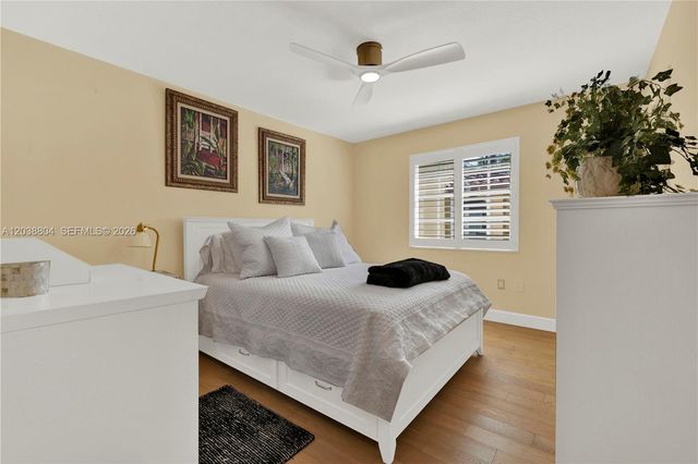 8940 SW 160th St, Palmetto Bay, FL 33157