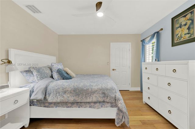 8940 SW 160th St, Palmetto Bay, FL 33157