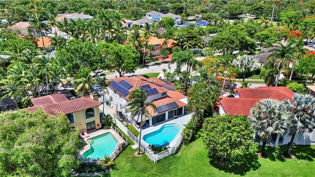 8940 SW 160th St, Palmetto Bay, FL 33157