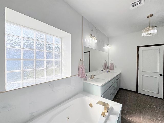 6425 SE 160th Street, Oklahoma City, OK 73165