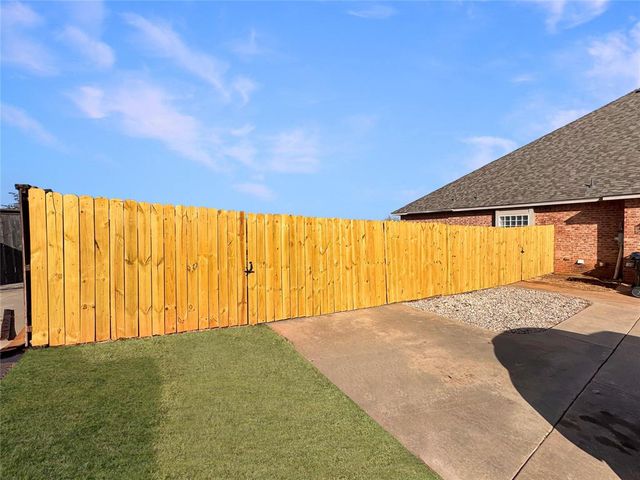 6425 SE 160th Street, Oklahoma City, OK 73165