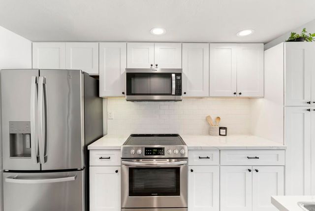 2630 Pirineos Way 13, Carlsbad, CA 92009