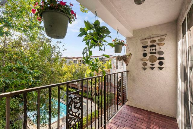 2630 Pirineos Way 13, Carlsbad, CA 92009