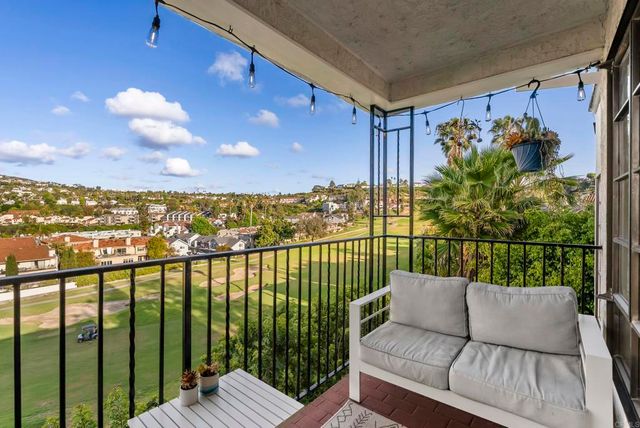 2630 Pirineos Way 13, Carlsbad, CA 92009