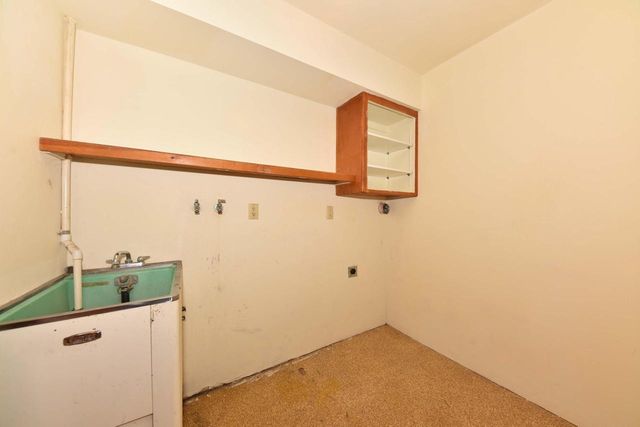 12810 W Meadow LANE, New Berlin, WI 53151
