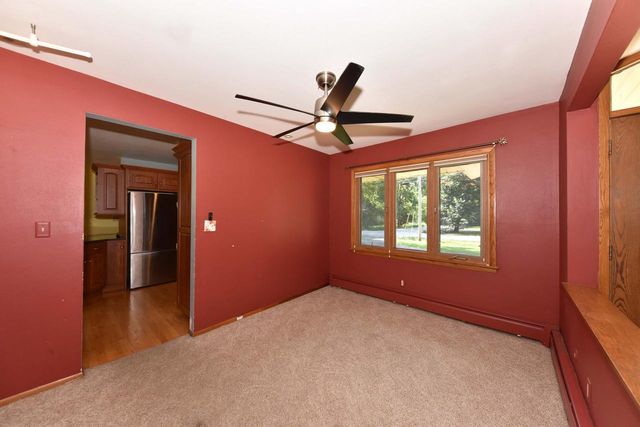 12810 W Meadow LANE, New Berlin, WI 53151