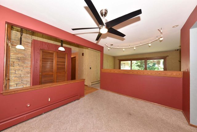 12810 W Meadow LANE, New Berlin, WI 53151