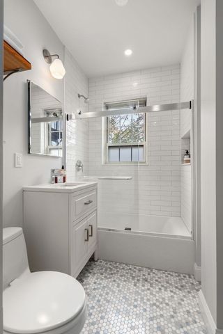 3 Arlington St 35, Cambridge, MA 02140