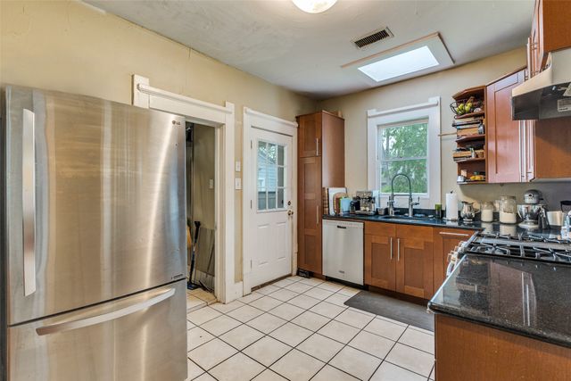 218 N Rosemont Avenue, Dallas, TX 75208