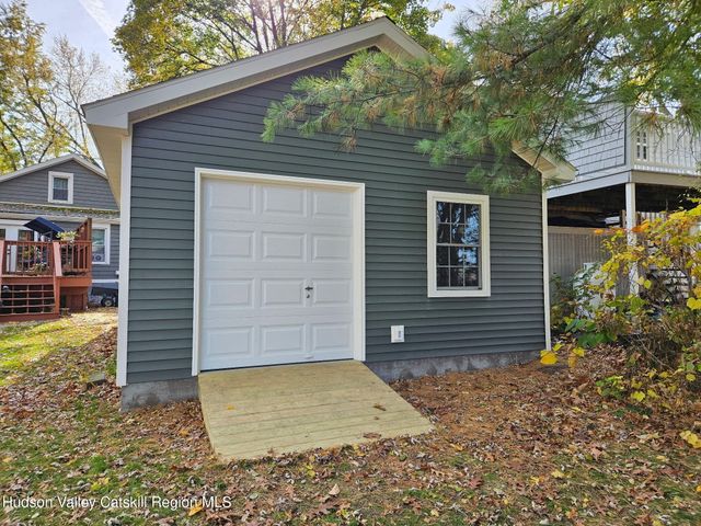 57 Van Dyck Street, Coxsackie, NY 12051