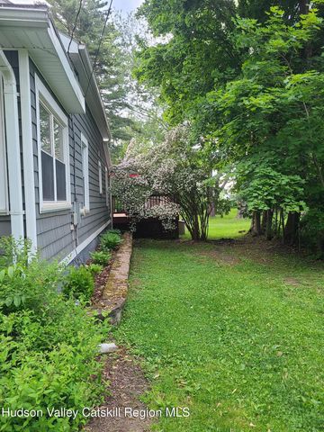 57 Van Dyck Street, Coxsackie, NY 12051