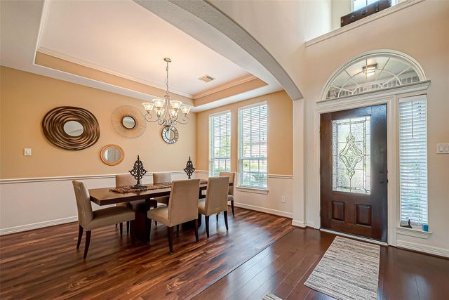 51 E Hullwood Circle, The Woodlands, TX 77389