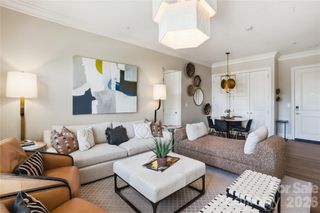 2990 Selwyn Avenue, Charlotte, NC 28209