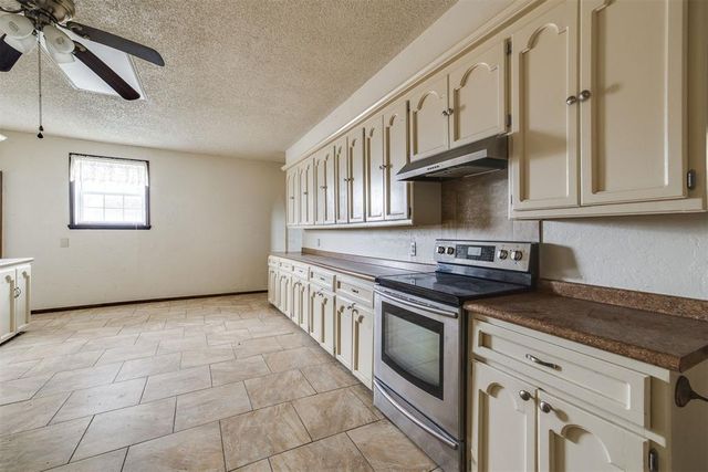 16266 NE 23rd Street, Choctaw, OK 73020