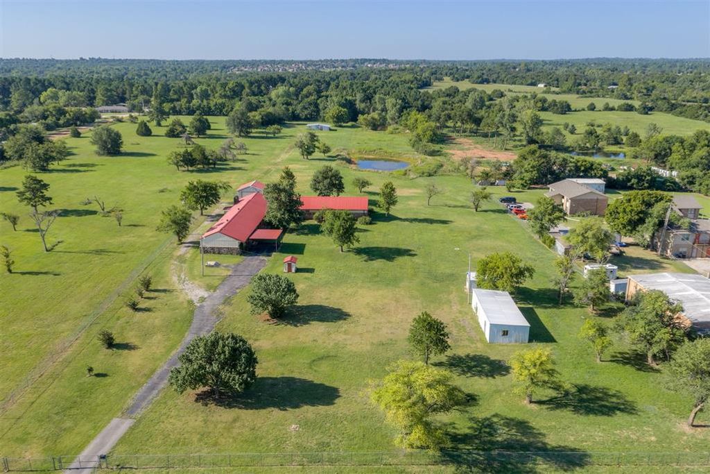 16266 NE 23rd Street, Choctaw, OK 73020