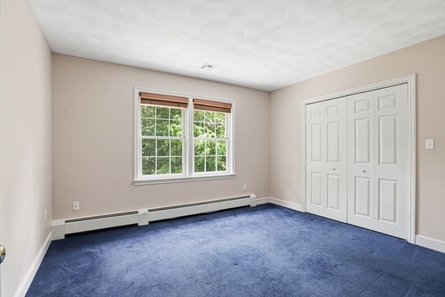 4 Farnham Circle, Andover, MA 01810