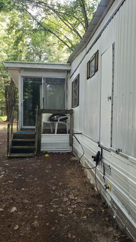 404 Lockwood Drive, Gladwin, MI 48624