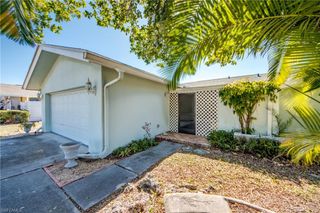 846 Xavier AVE N, Fort Myers, FL 33919
