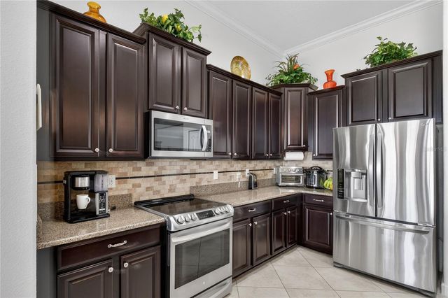 5269 ROYCE DRIVE, Mount Dora, FL 32757