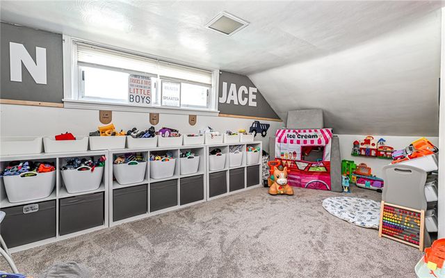 2201 Harbor, Spring Hill, PA 15212