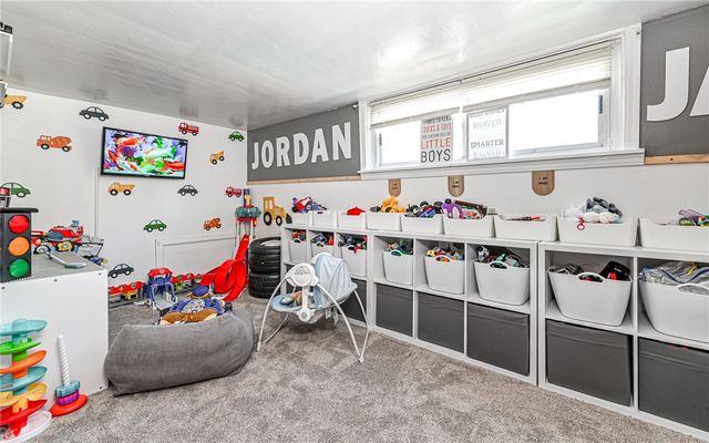 2201 Harbor, Spring Hill, PA 15212