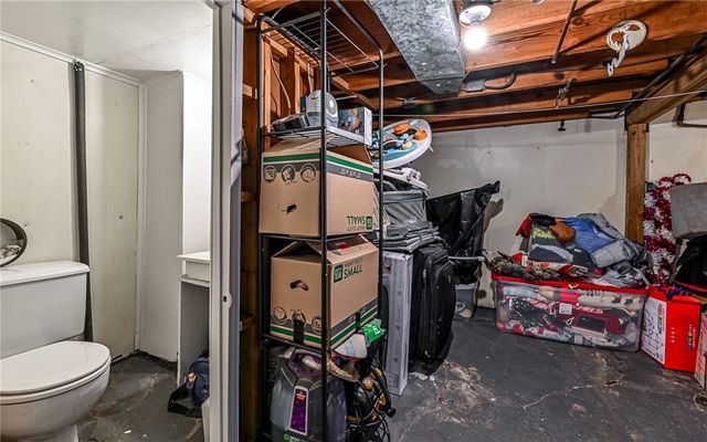 2201 Harbor, Spring Hill, PA 15212