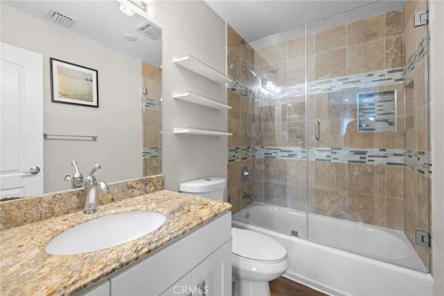 545 E Cypress F, Burbank, CA 91501
