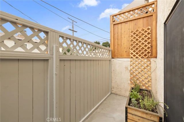 545 E Cypress F, Burbank, CA 91501
