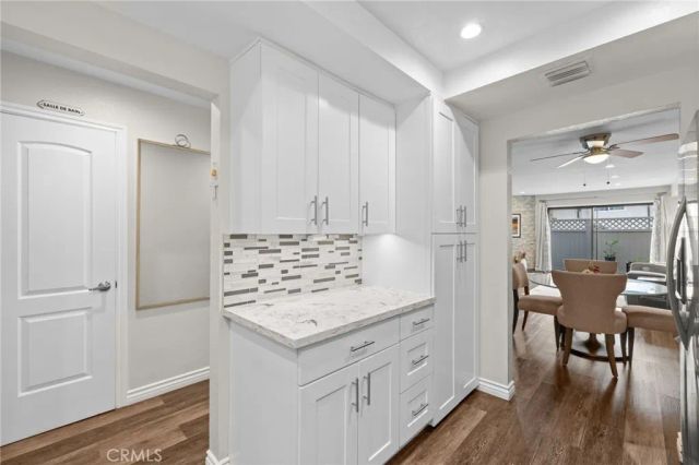 545 E Cypress F, Burbank, CA 91501