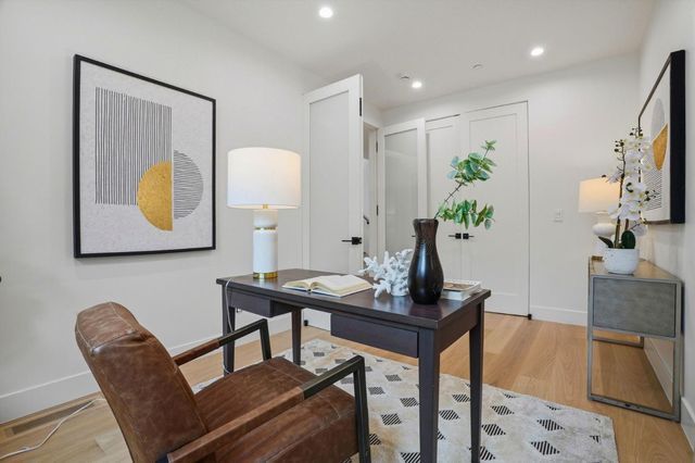 752 College Avenue, Menlo Park, CA 94025