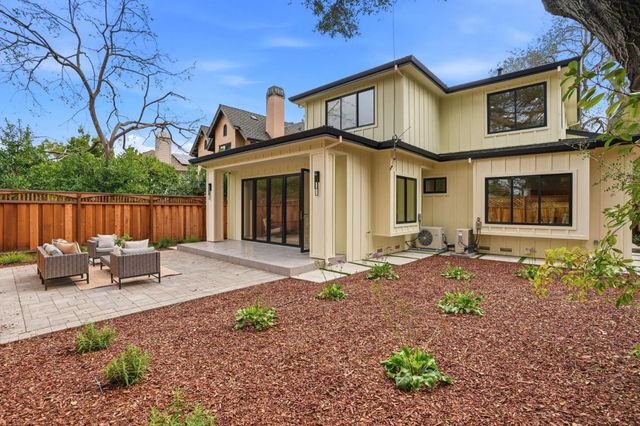 752 College Avenue, Menlo Park, CA 94025