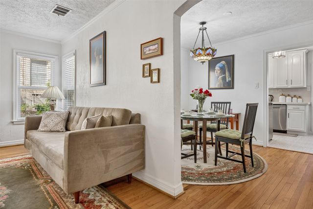 1114 Valencia Street, Dallas, TX 75223