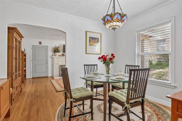 1114 Valencia Street, Dallas, TX 75223