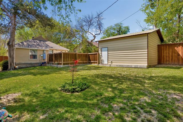 1114 Valencia Street, Dallas, TX 75223