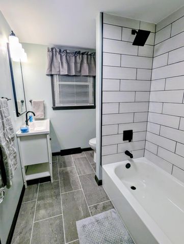 521 Ryan Road, Hebron, IN 46341