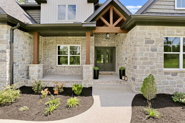 4092 Cottonwood Drive, Victoria Woods, IN 47601
