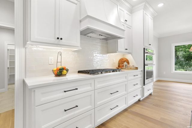 4092 Cottonwood Drive, Victoria Woods, IN 47601